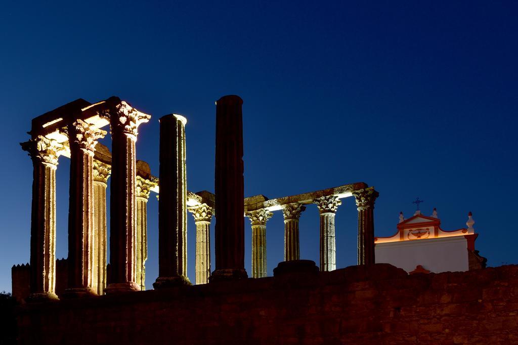 Pousada Convento De Evora Luaran gambar